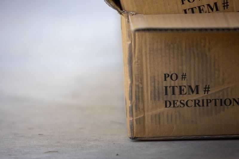 Cardboard packaging box