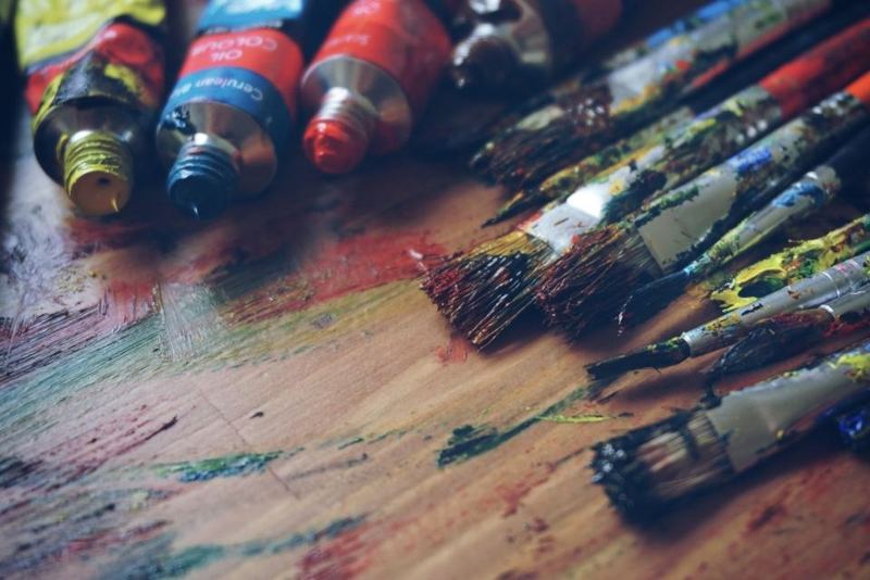 Paint tubes and brushes